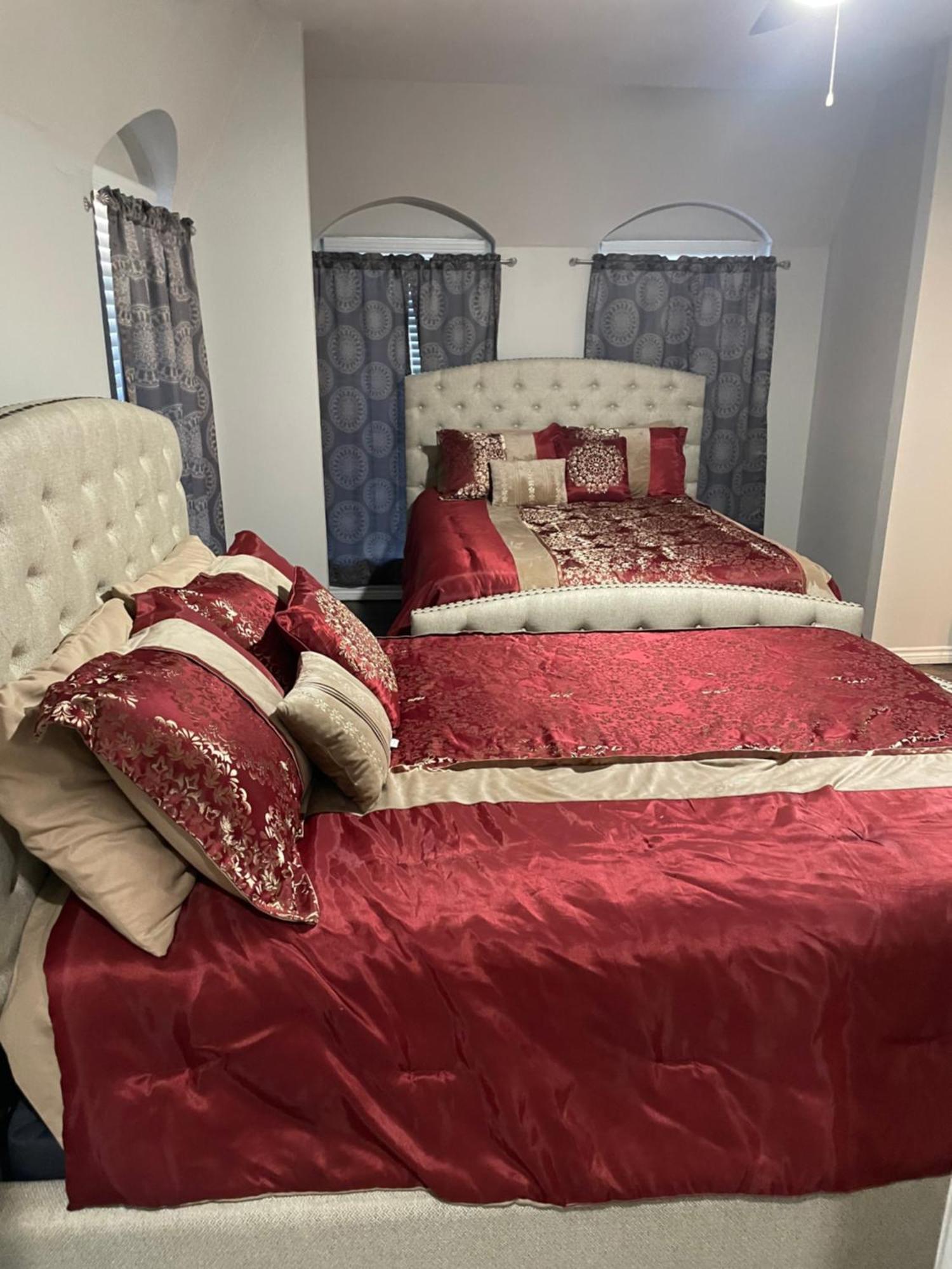 Huge One Bedroom With 2 Queen Size Beds Houston Exterior foto