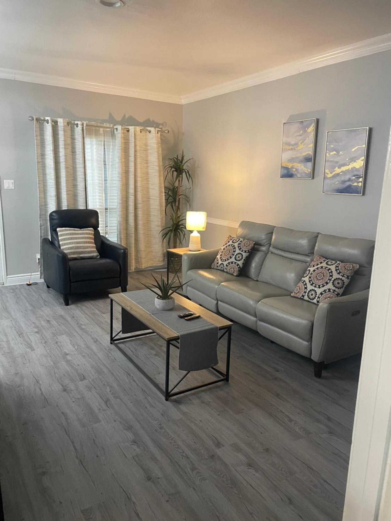 Huge One Bedroom With 2 Queen Size Beds Houston Exterior foto